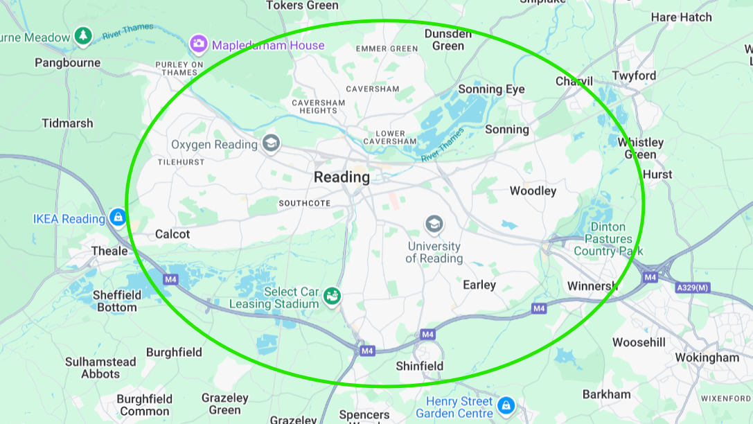 Map showing Repair Room LTD service areas around Reading, Berkshire including Woodley, Earley, Wokingham, and Bracknell